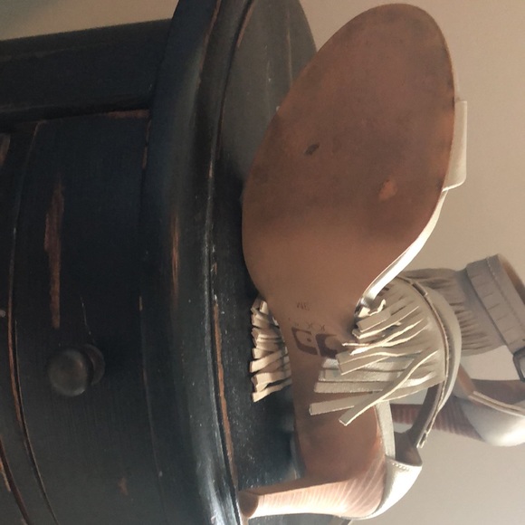 Joe’s size 9 fringed heels. - Picture 4 of 4